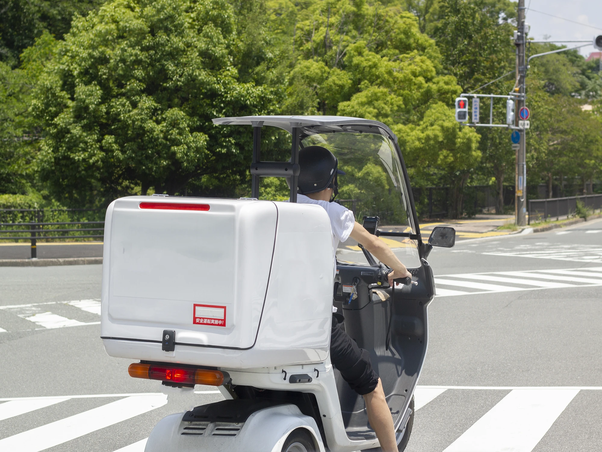 ジャイロテックのレンタル車両は、ウーバーイーツのデリバリーでも、沢山のお客様にご利用いただいております。
